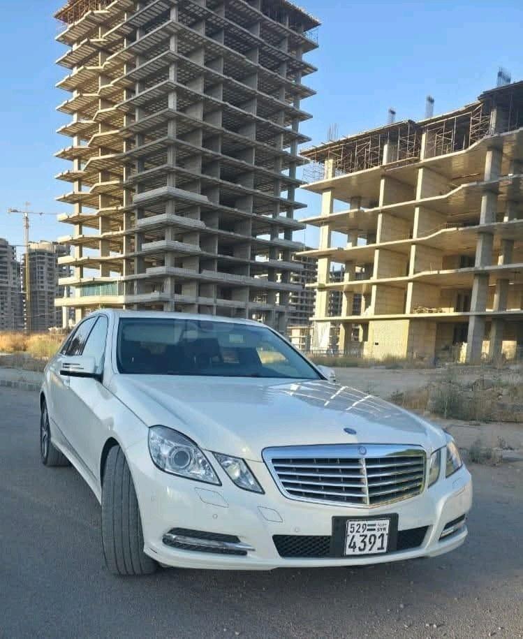 مرسيدس بينز E300 2011