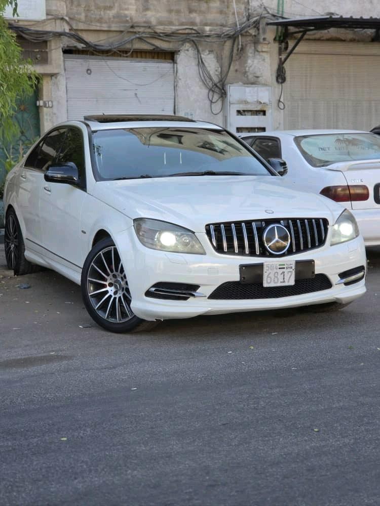 مرسيدس بينز C 220 2009