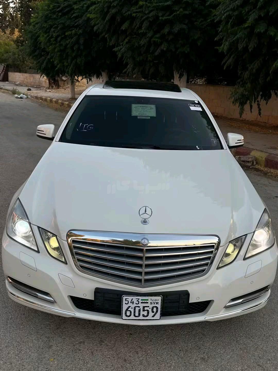 مرسيدس بينز E300 2011