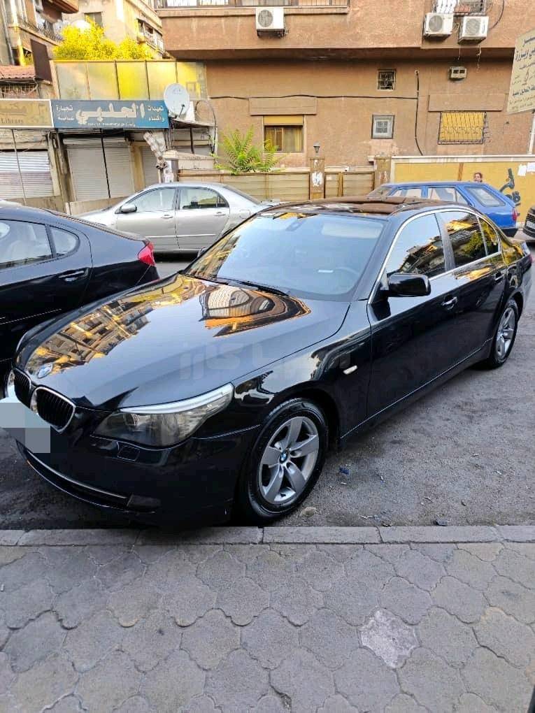 بي ام دابيليو 520 2010