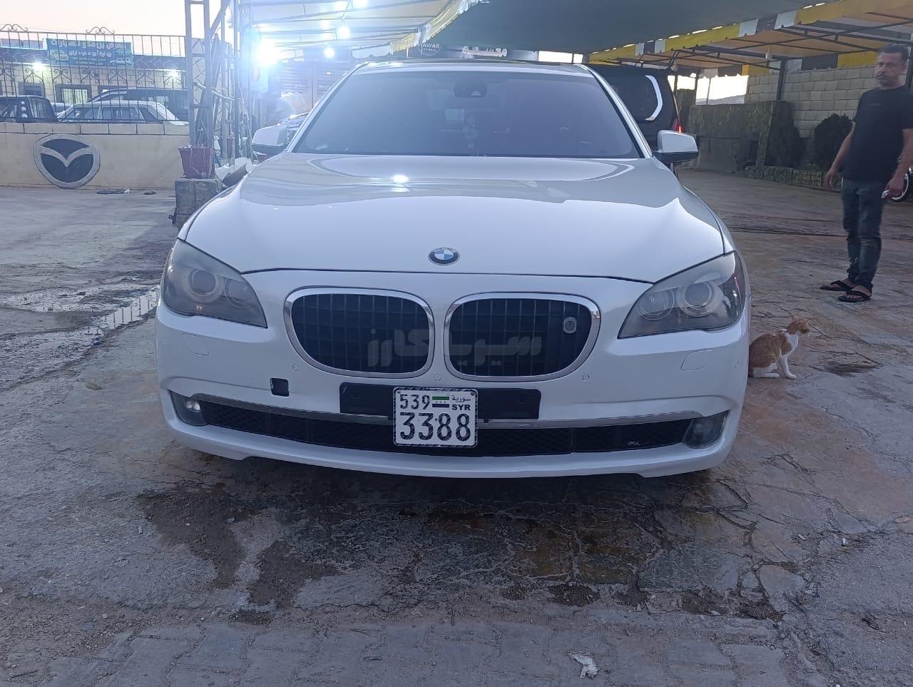 بي ام دابيليو 750 2011