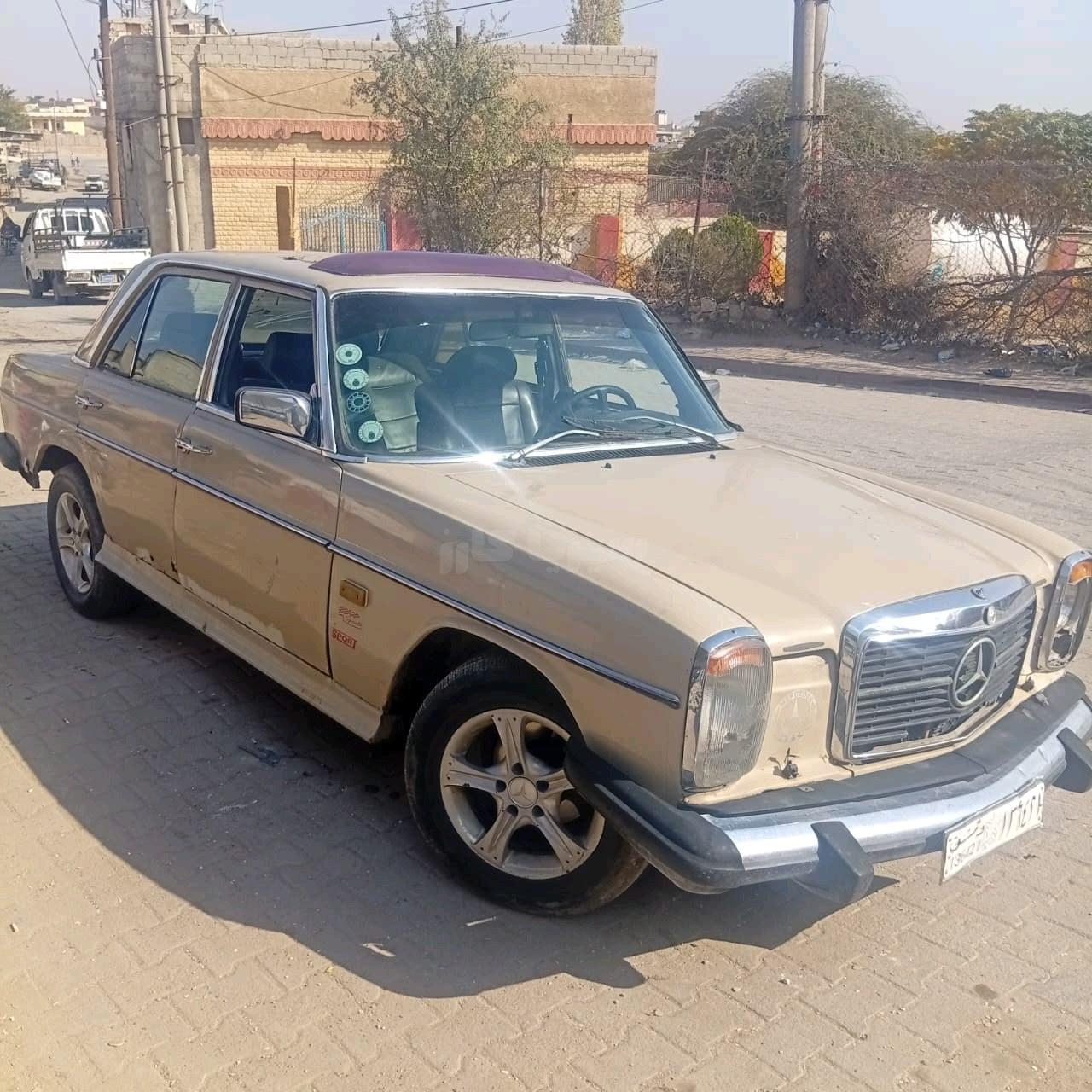 مرسيدس بينز 300 1975