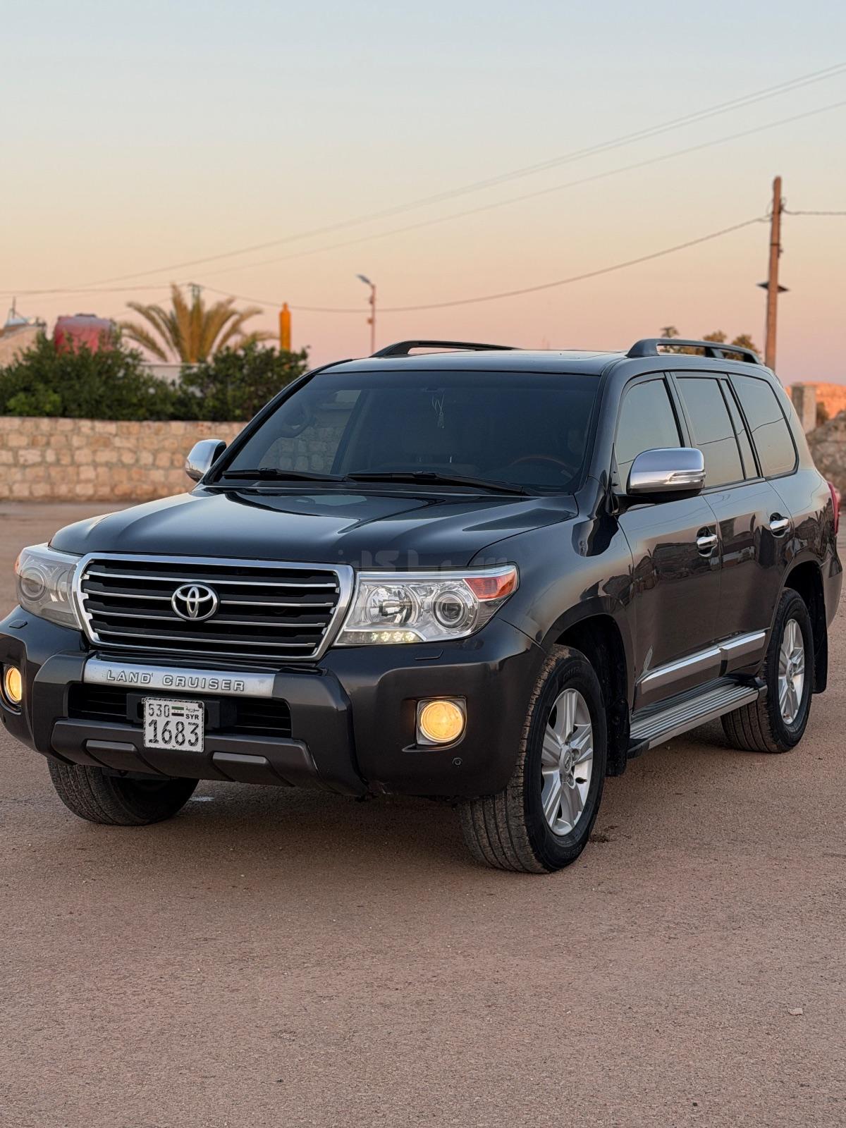 تويوتا لاند كروزر - Land Cruiser 2015