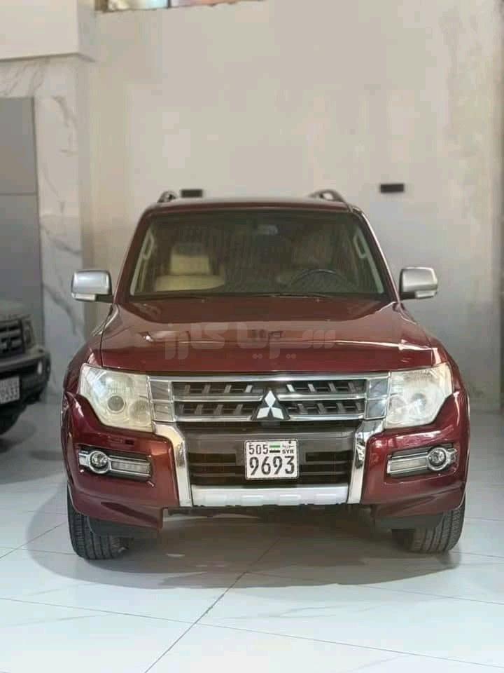 ميتسوبيشي Pajero 2016