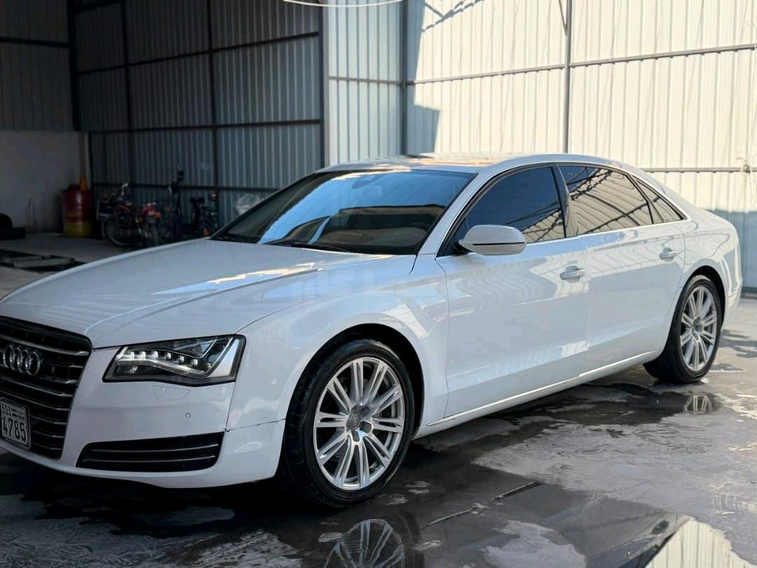 اودي A8 2012